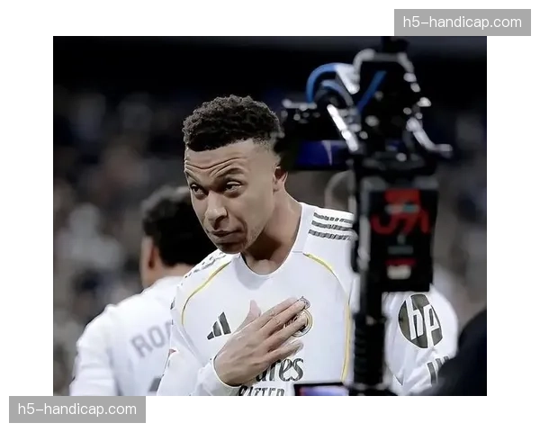 阿斯报:姆巴佩与皇马就2026年夏季自由转会达成原则协议 阿斯报:姆巴佩与皇马就2026年夏季自由转会达成原则协议