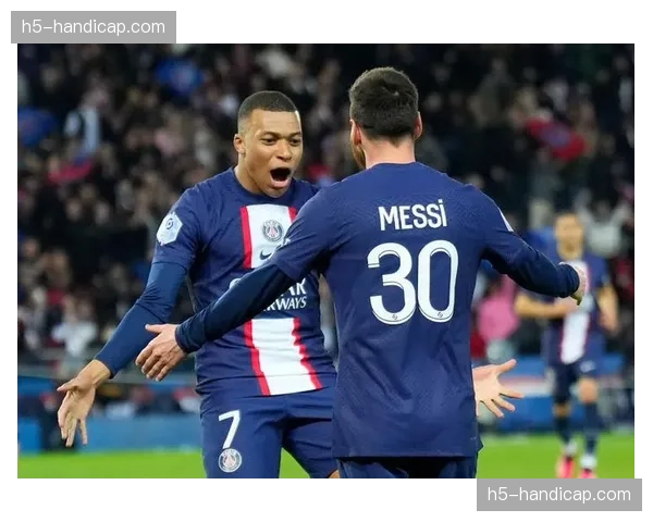 巴黎郊区业余联赛引入法甲俱乐部球探合作机制 巴黎郊区业余联赛引入法甲俱乐部球探合作机制